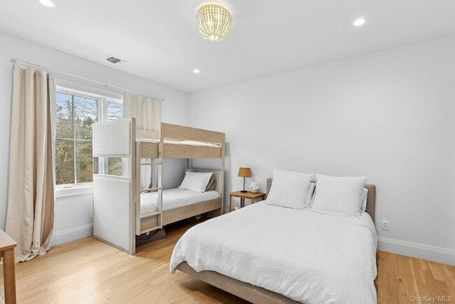 Building Photo - 8 Sweetgrass Rd