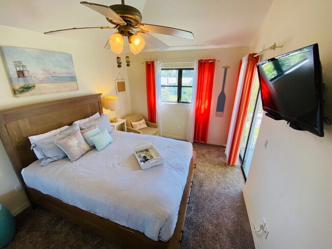 Building Photo - 3401 E Debazan Ave