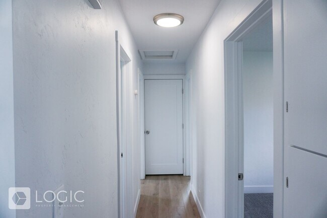 Building Photo - 171 E 3000 S