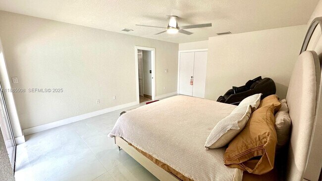 Building Photo - 1771 NW 17th St