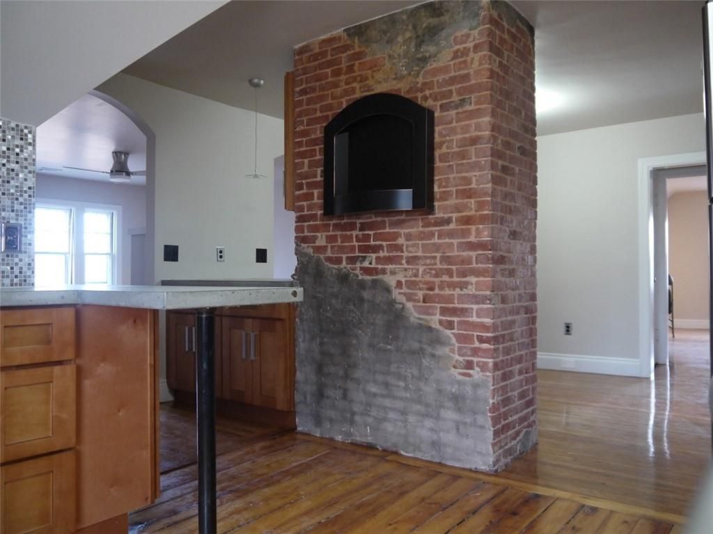 Building Photo - 283 Norwood Ave