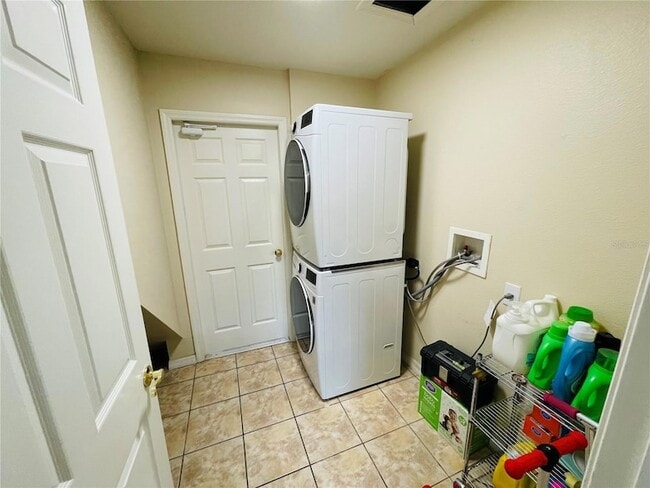Building Photo - 1418 Spring Fest Ln