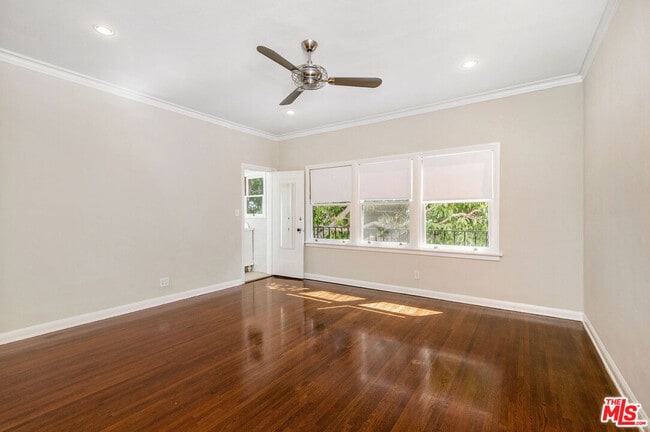 Building Photo - 846 S Lucerne Blvd
