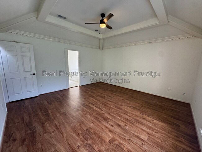Building Photo - 15907 Spring Forest Dr