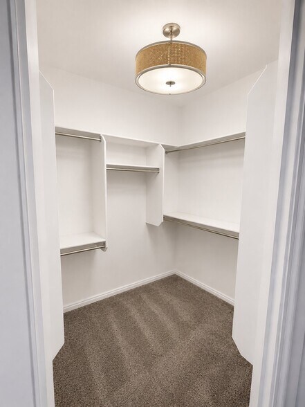 Building Photo - 48 W 950 S