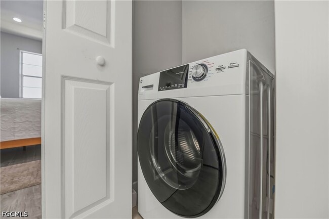 Building Photo - 1900 Clifford St