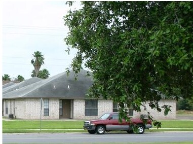 Building Photo - 3710 Howard Dr