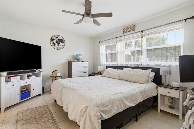 Building Photo - 2800 Fiore Way