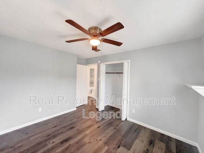 Building Photo - 109 N Heights Dr