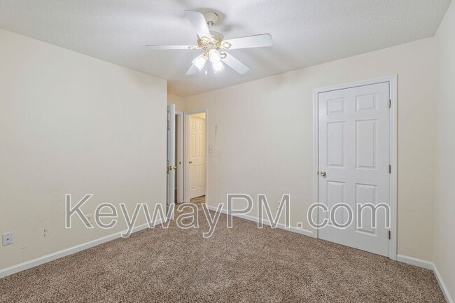 Building Photo - 3060 Abba Dr