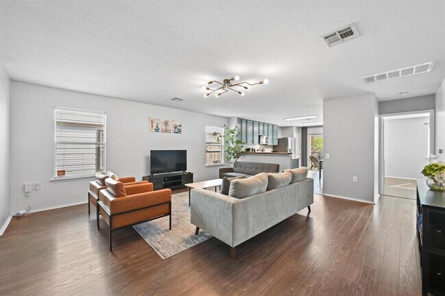 Building Photo - 1613 Coriander Dr