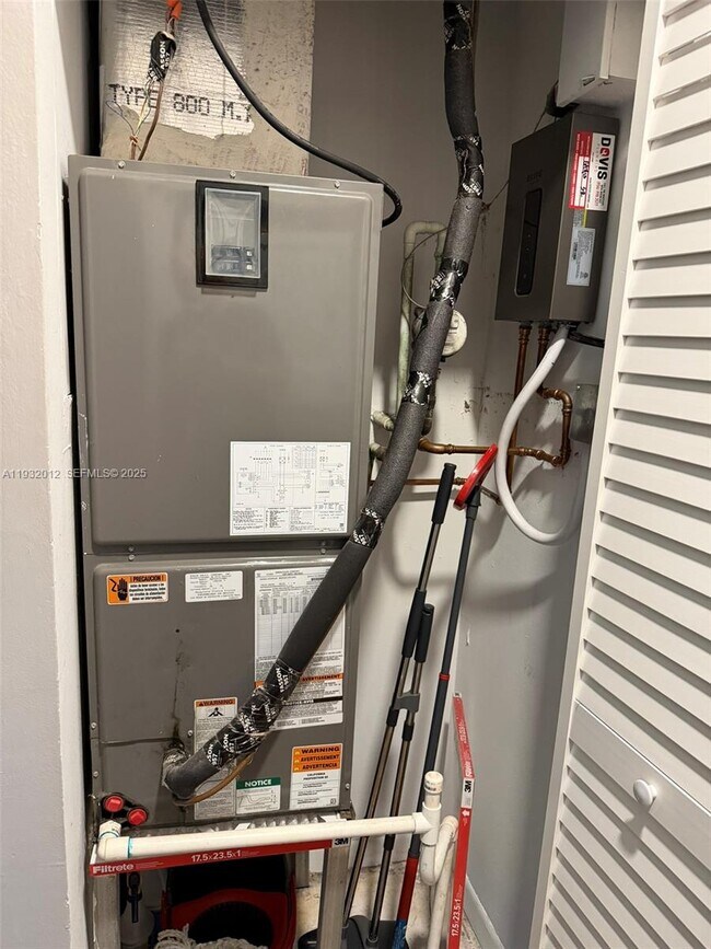 Building Photo - 2301 NW 96th Terrace