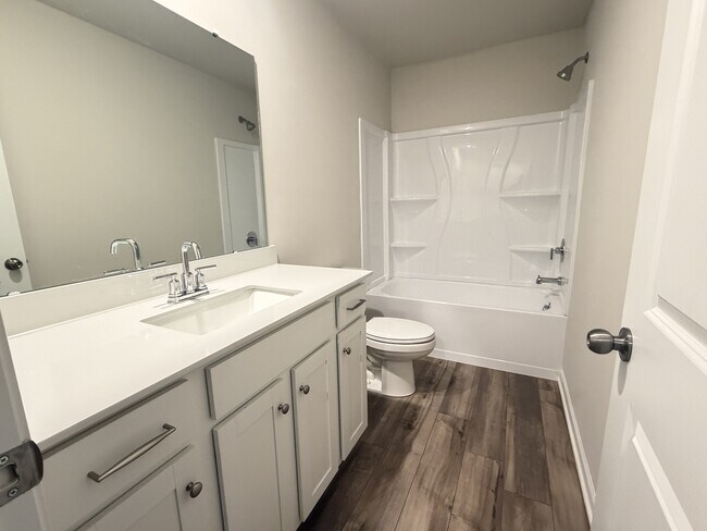 Building Photo - 244 Bones Rd