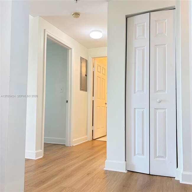 Building Photo - 50 Menores Ave