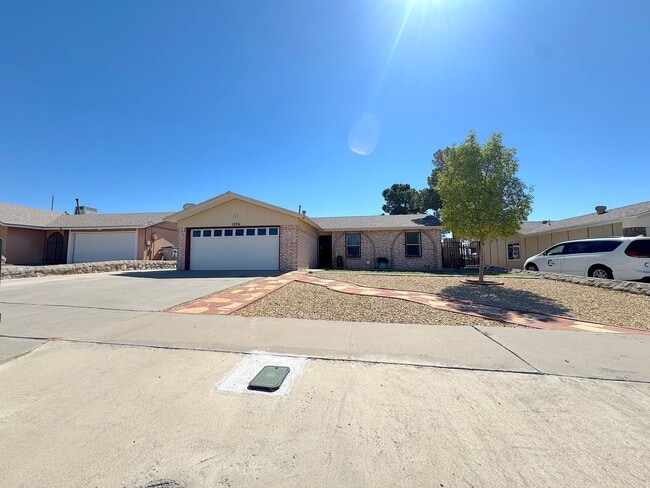 Primary Photo - West El Paso 3 bed refrig A/C Home