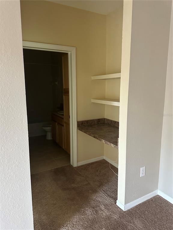Building Photo - 10105 Courtney Oaks Cir