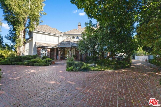 Building Photo - 4548 Ellenboro Way