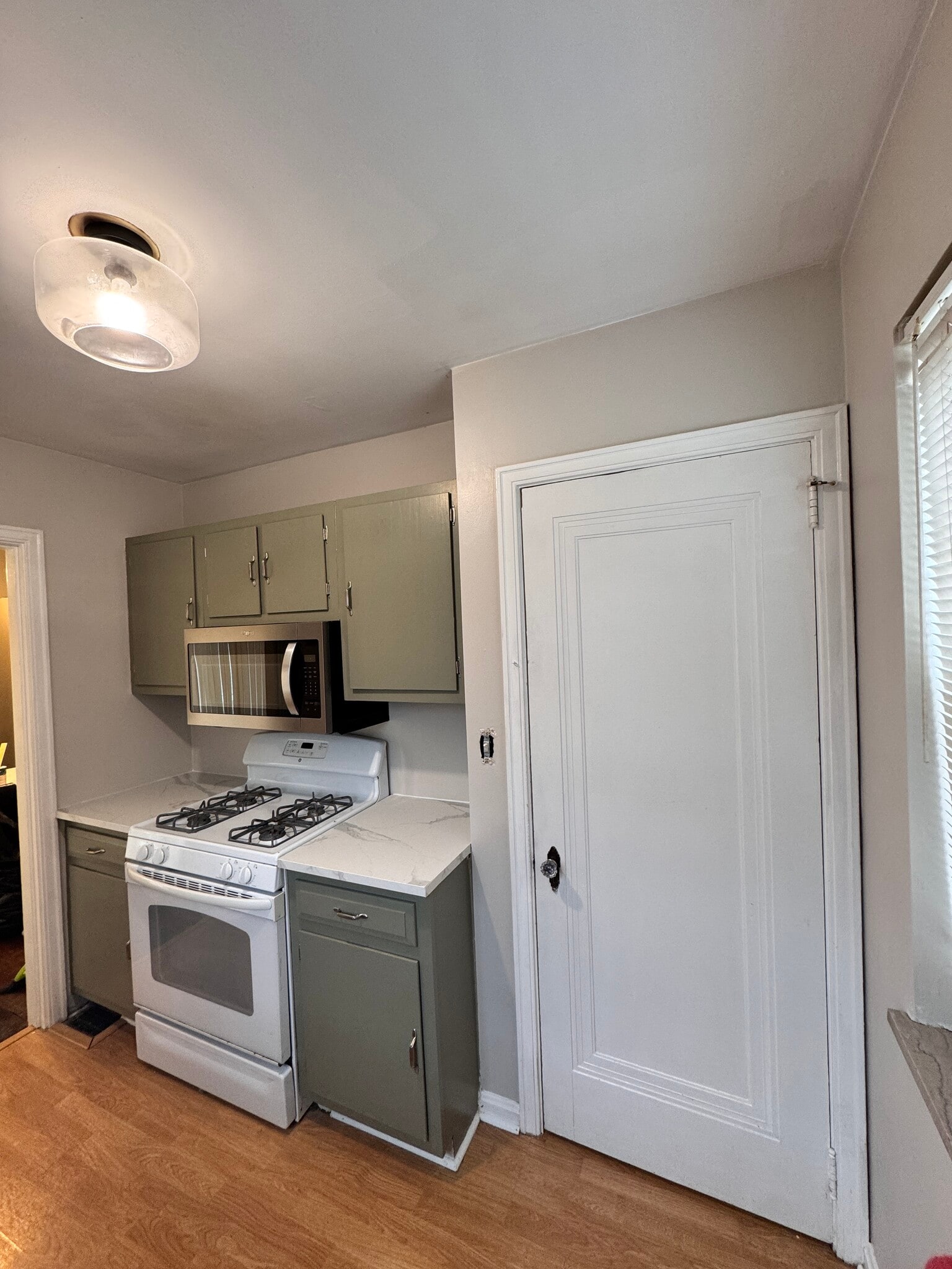 Kitchen - 1620 Joseph Ct