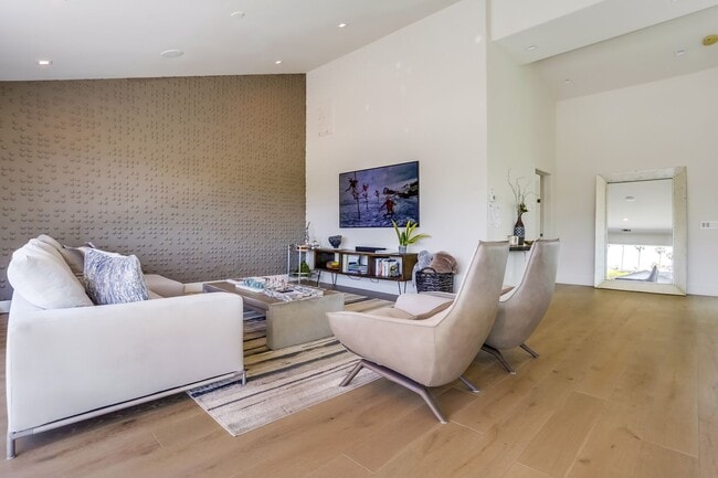 Building Photo - Luxury Furnished Home La Jolla with Ocean Views