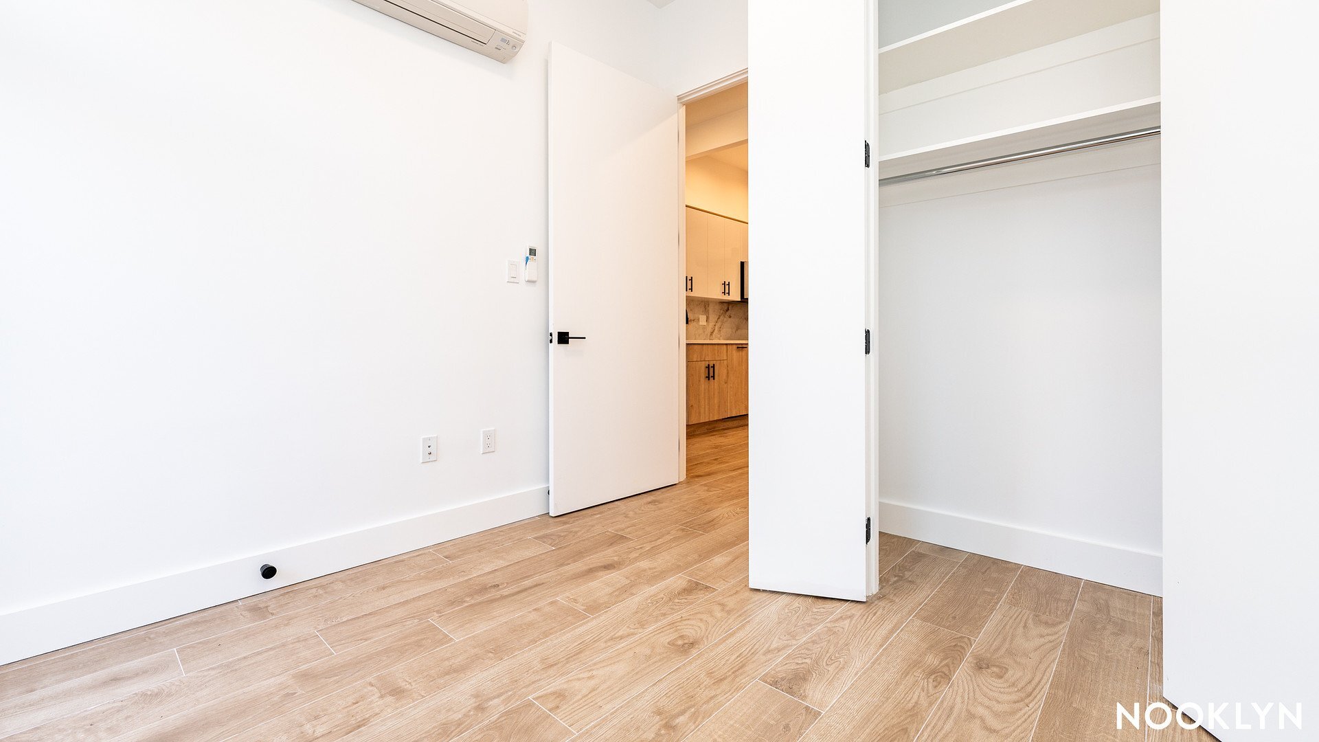 Building Photo - 897 New York Ave