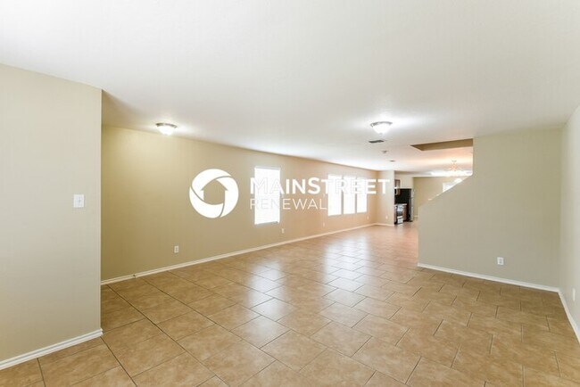 Building Photo - 5 Bedroom Pet-Friendly Home in San Antonio...