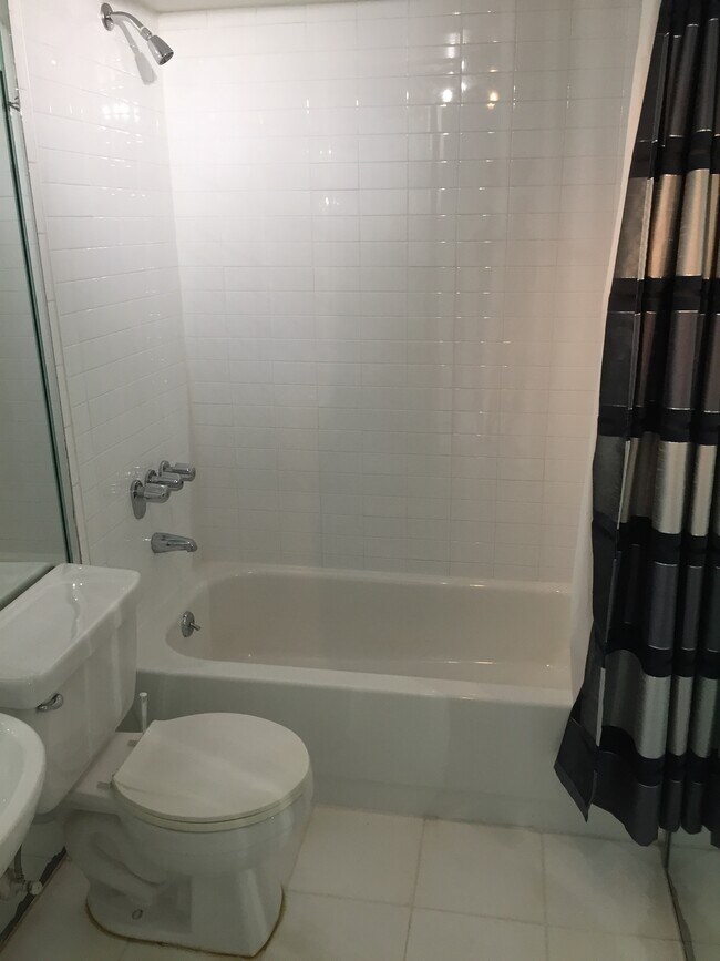 Building Photo - 22 Sharrotts Rd