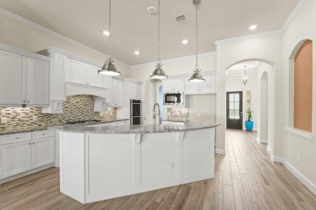 Building Photo - 9339 Fairfield Oaks Ln