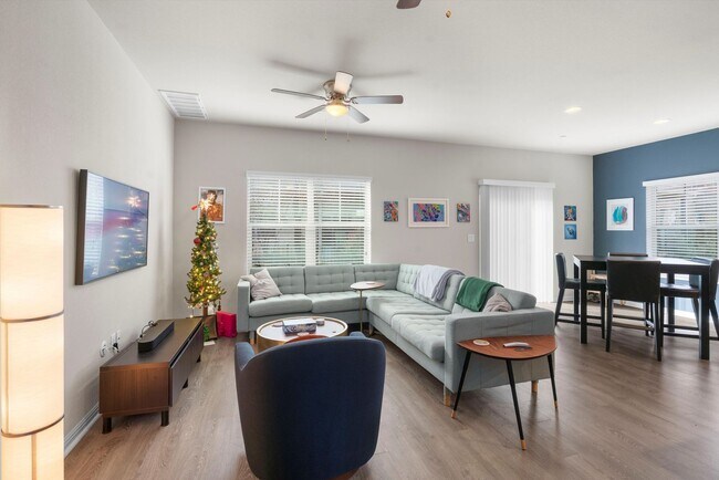 Building Photo - South Austin Condo for Rent