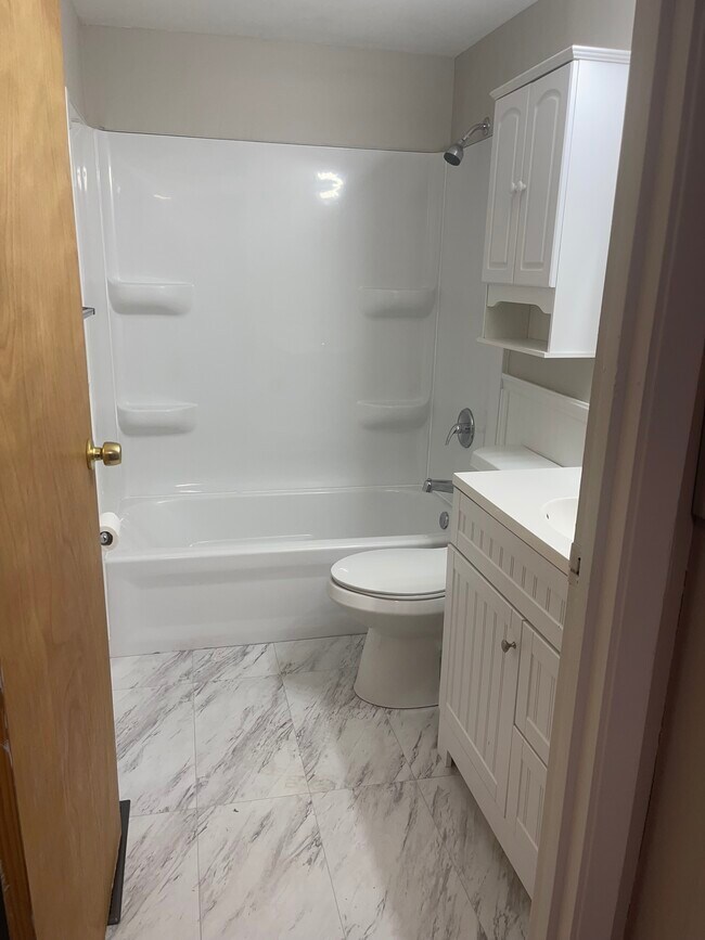 Building Photo - 3481 Reaver Ave