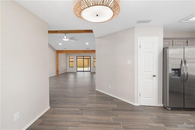 Building Photo - 27 N 26th St