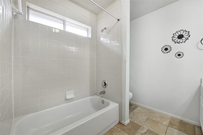 Building Photo - 2510 Pine Brook Dr