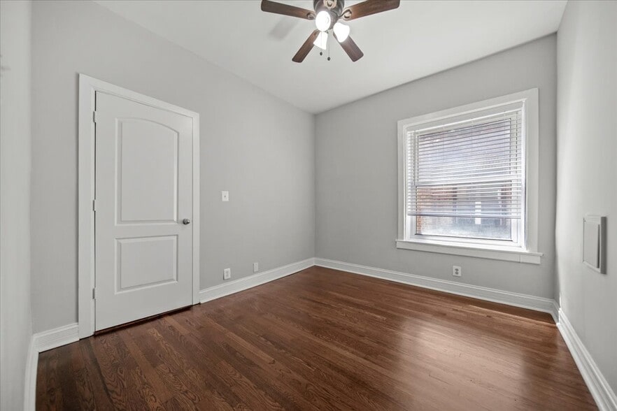 Building Photo - 6635 S Ellis Ave