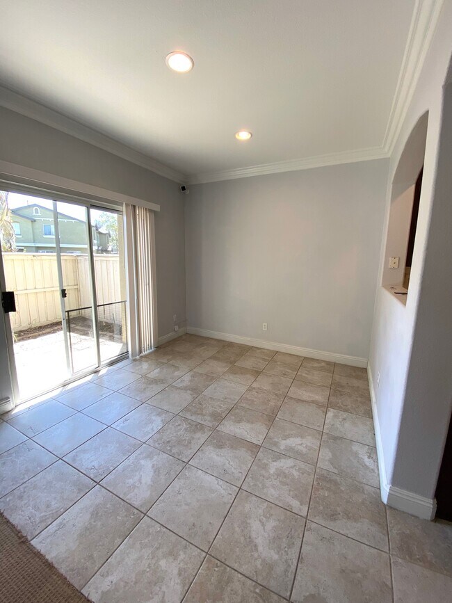 Building Photo - 1201 Trapani Cove