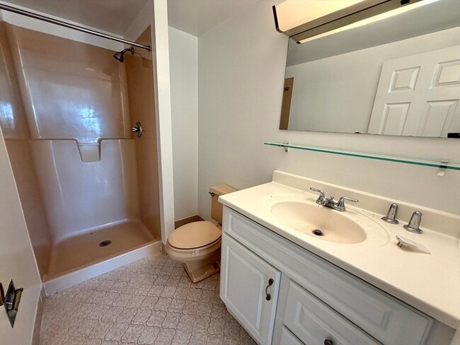 Building Photo - 151 Coolidge Ave