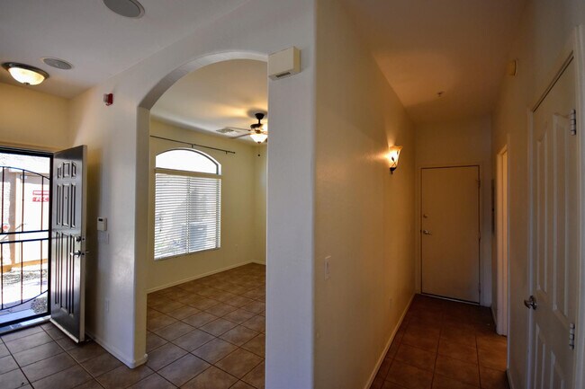 Building Photo - 2024 S Baldwin