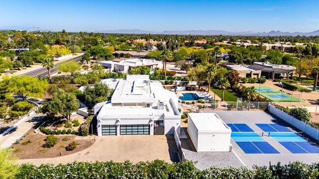 Building Photo - 9917 N 52nd St