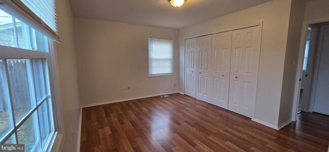 Building Photo - 10 Gardenbrook Ln