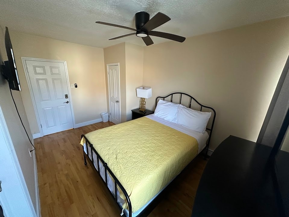 Master Bedroom.B - 30 Georgia Ave