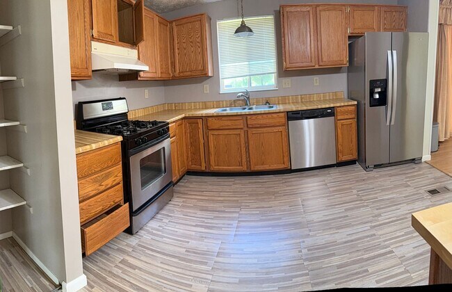 Building Photo - 6775 Windfaire Dr