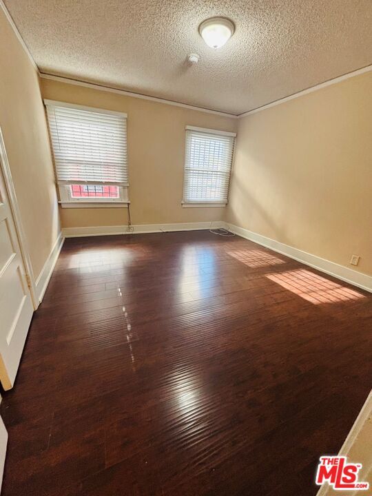 Building Photo - 1226 5th Ave