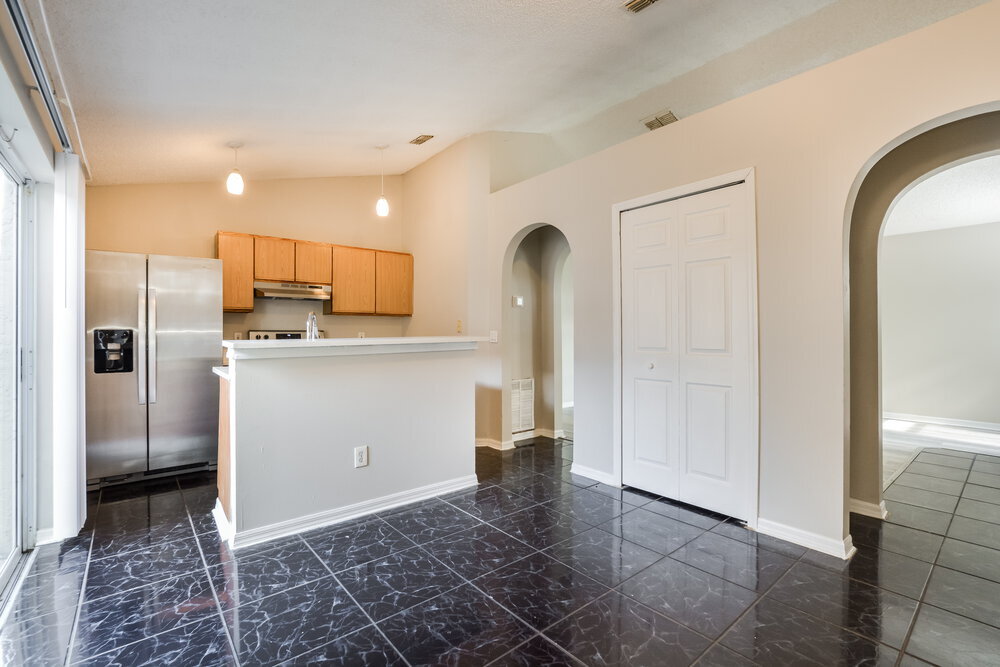 Building Photo - 5529 New Cambridge Rd