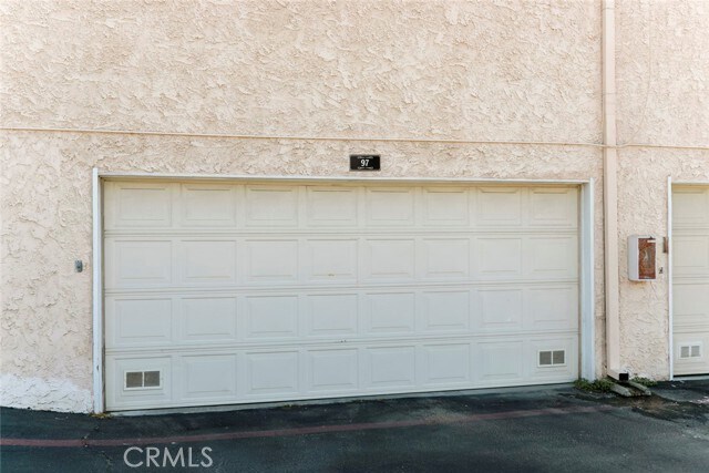 Building Photo - 1711 Grismer Ave