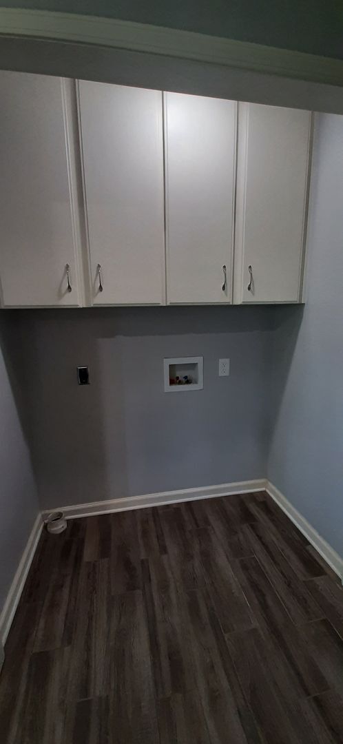 Building Photo - 1803 Greenwood Cove