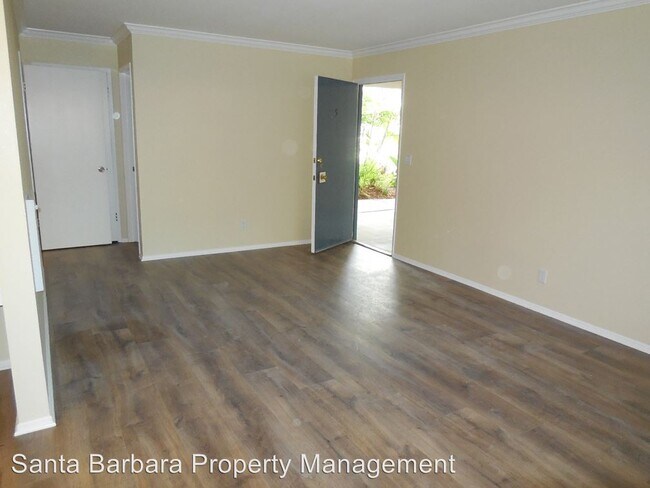 Building Photo - 3930 Via Lucero