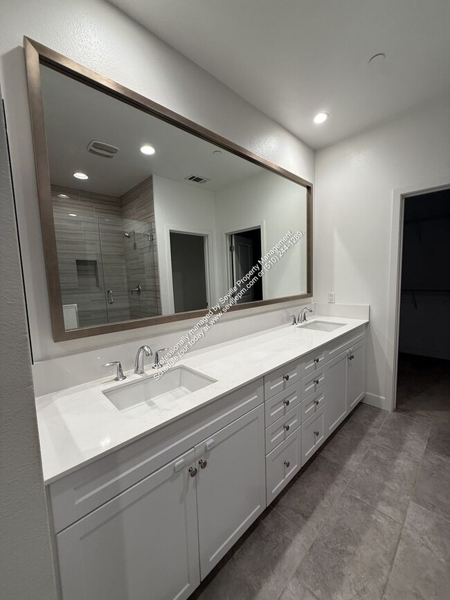 Building Photo - 02/2026