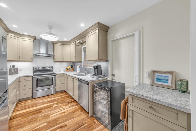 Building Photo - 25 SE Turtle Creek Dr