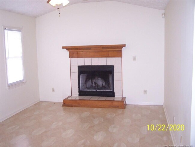 Building Photo - 6316 Chagrin Rd