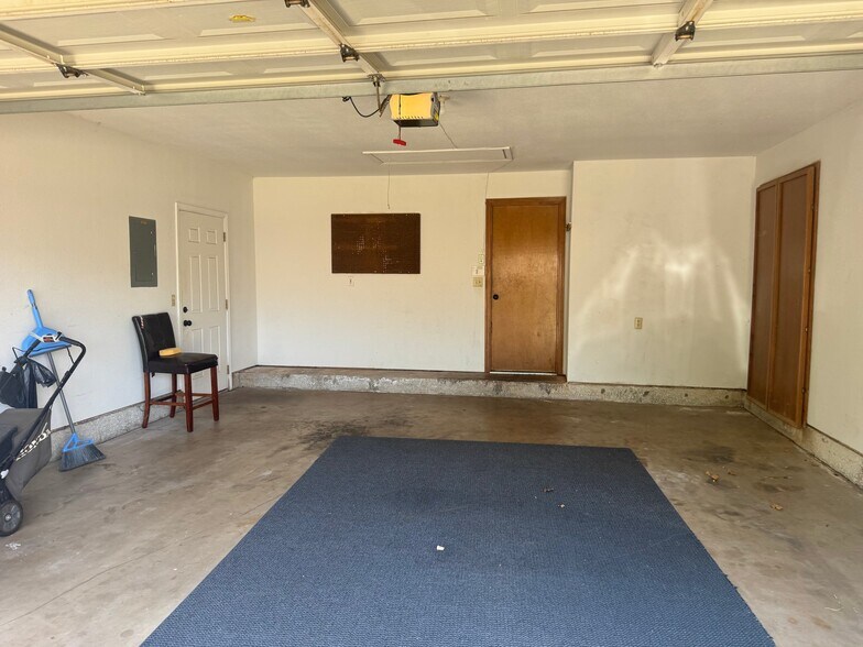 Building Photo - 11913 Sundance Mountain Rd