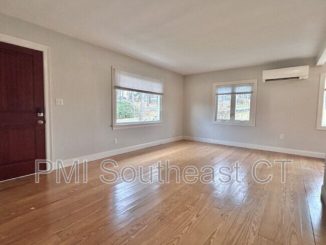 Building Photo - 44 Lathrop Rd