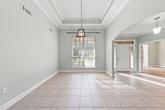 Building Photo - Luxury home in a premier neighborhood!